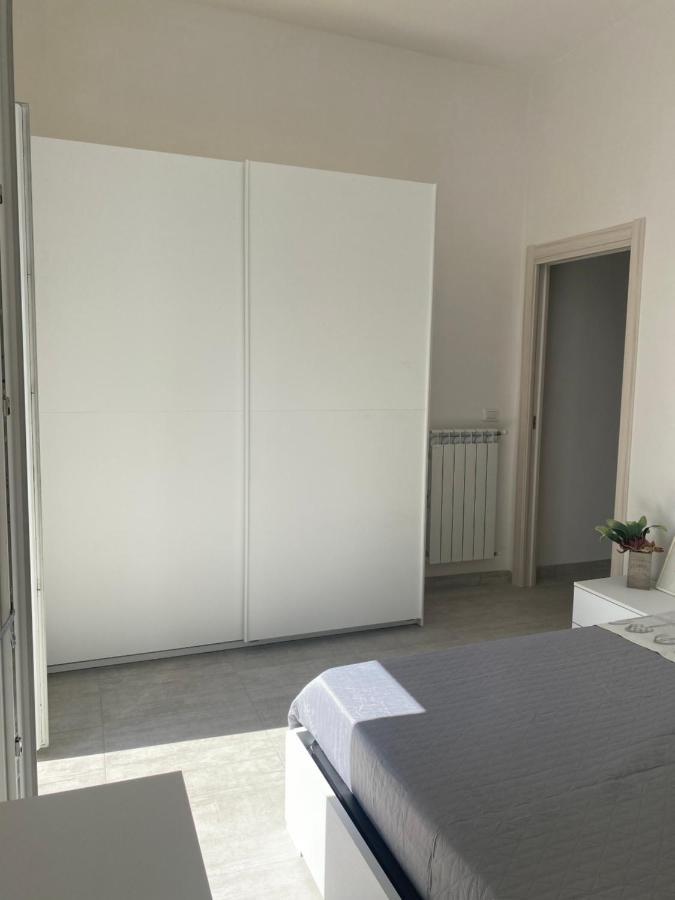 Garden House Apartments In 나폴리 외부 사진
