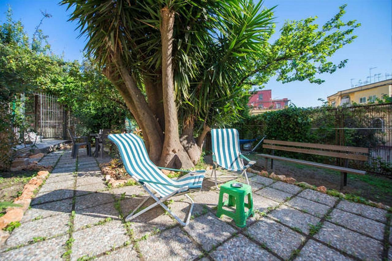 Garden House Apartments In 나폴리 외부 사진